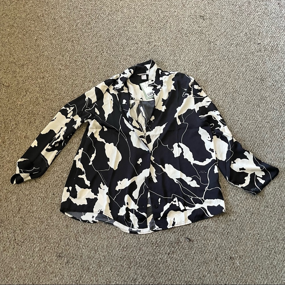 Brand new , never been wore